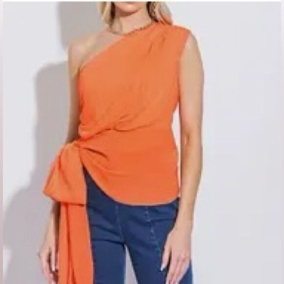 Flying Tomato Tops - NEVER BETTER IN LOVELY WOVEN
TOP